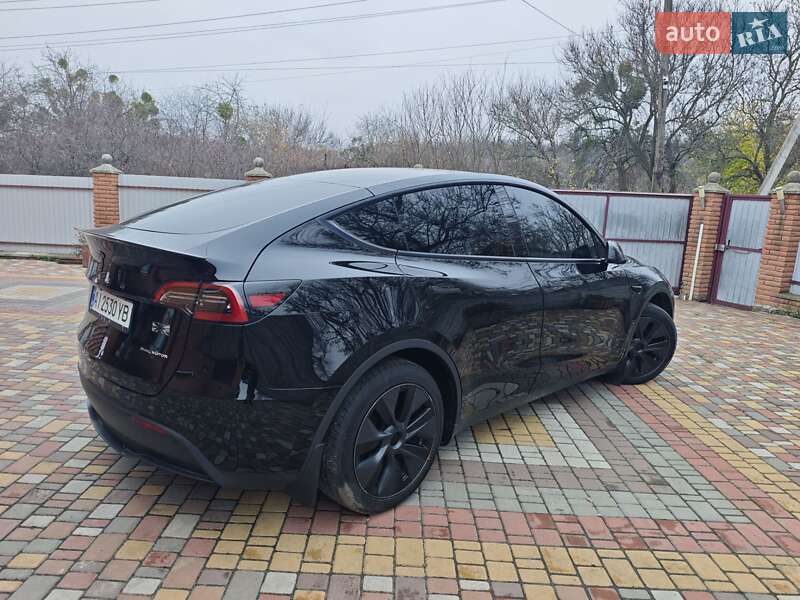 Позашляховик / Кросовер Tesla Model Y 2024 в Києві фото 49 Позашляховик / Кросовер Tesla Model Y 2024 в Києві