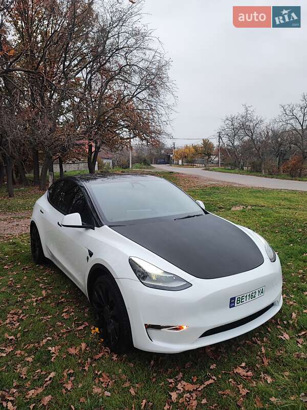 Позашляховик / Кросовер Tesla Model Y 2021 в Миколаєві фото 4 Позашляховик / Кросовер Tesla Model Y 2021 в Миколаєві