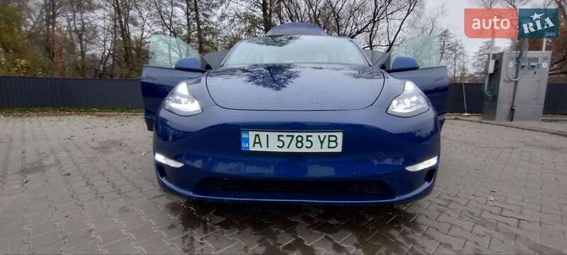 Внедорожник / Кроссовер Tesla Model Y 2020 в Киеве