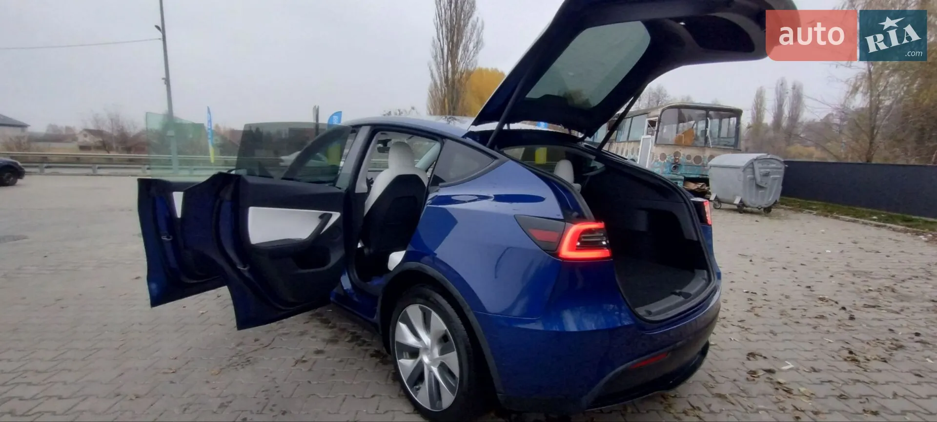 2020 Tesla Model Y - мініатюра 39