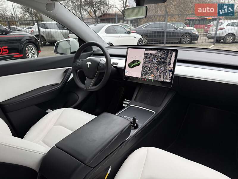 Внедорожник / Кроссовер Tesla Model Y 2021 в Киеве