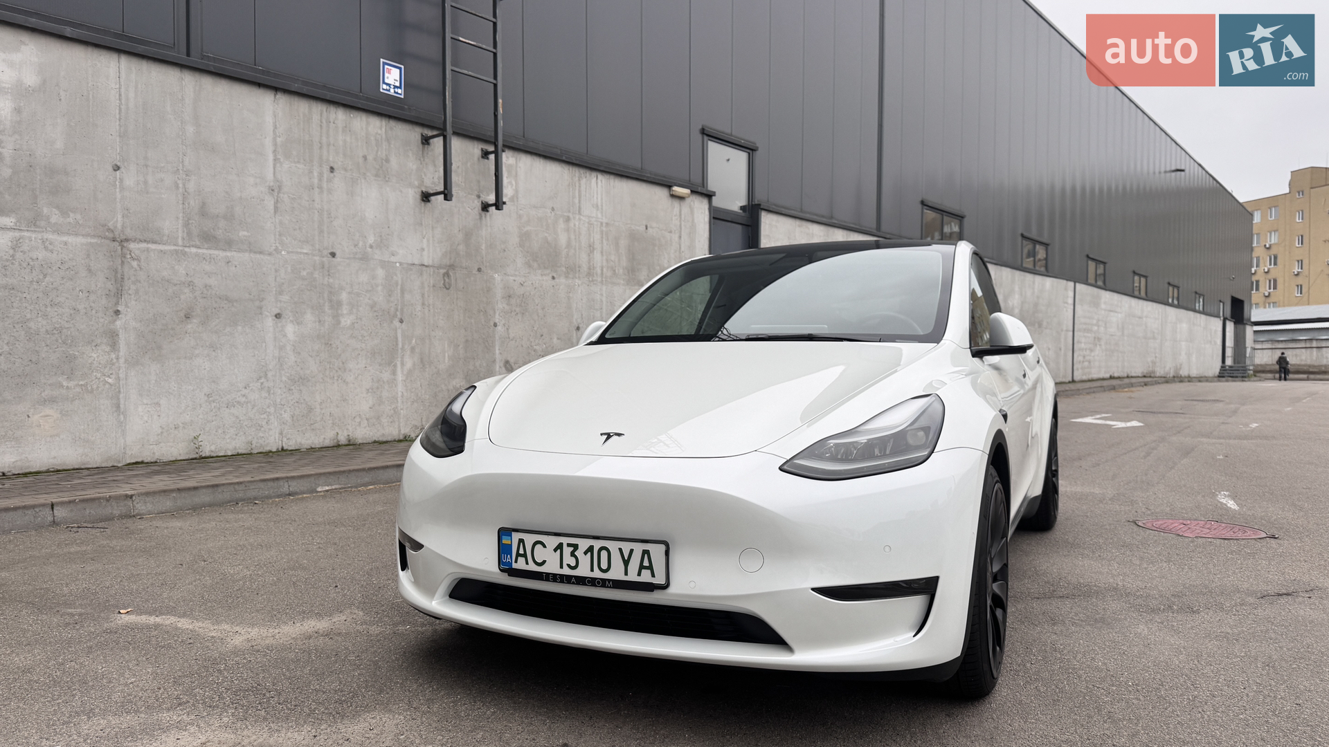 2022 Tesla Model Y - мініатюра 4