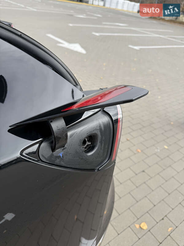 Внедорожник / Кроссовер Tesla Model Y 2023 в Сумах