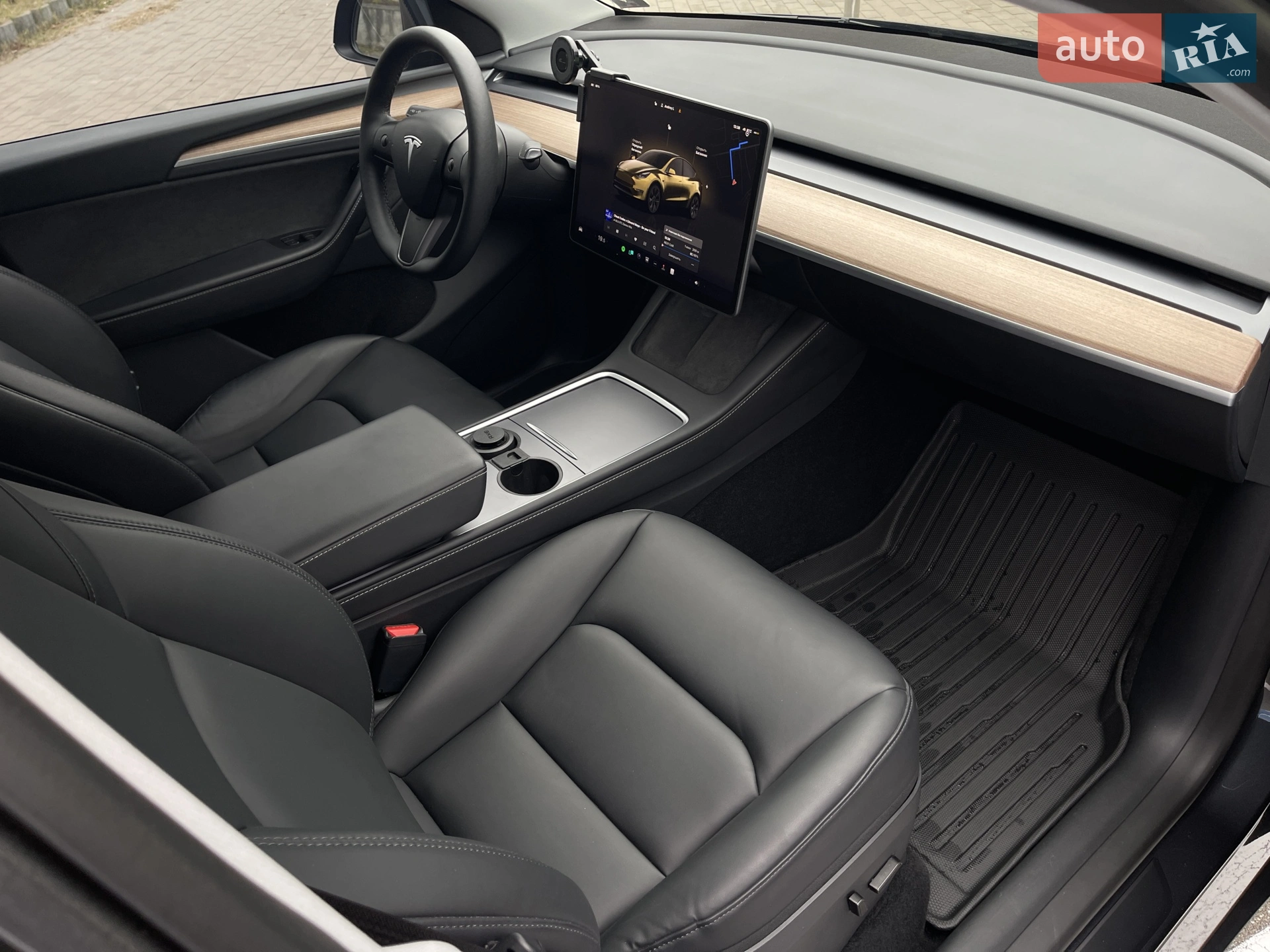 2024 Tesla Model Y - мініатюра 33