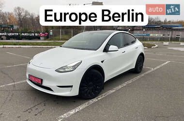 Внедорожник / Кроссовер Tesla Model Y 2023 в Киеве
