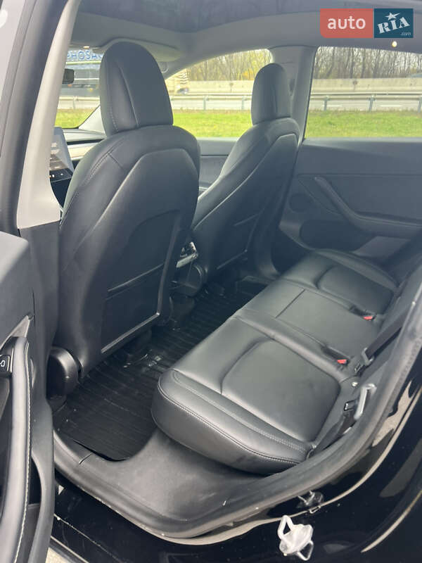 Позашляховик / Кросовер Tesla Model Y 2021 в Києві фото 9 Позашляховик / Кросовер Tesla Model Y 2021 в Києві
