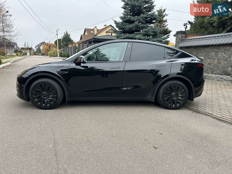 Внедорожник / Кроссовер Tesla Model Y 2023 в Киеве фото 4 Внедорожник / Кроссовер Tesla Model Y 2023 в Киеве