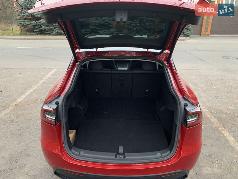 Позашляховик / Кросовер Tesla Model Y 2023 в Києві