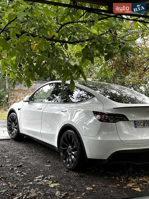 Внедорожник / Кроссовер Tesla Model Y 2022 в Визирке