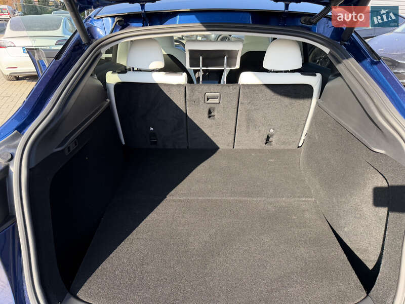 Позашляховик / Кросовер Tesla Model Y 2024 в Дніпрі фото 11 Позашляховик / Кросовер Tesla Model Y 2024 в Дніпрі