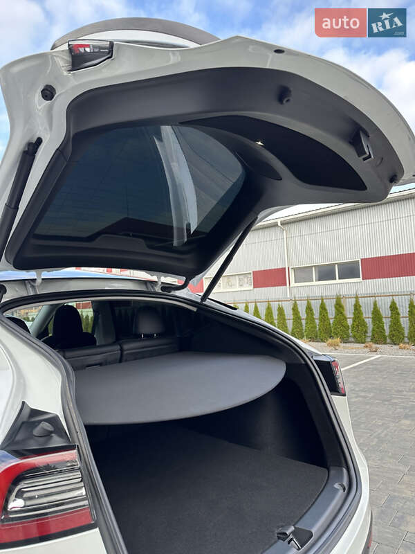 Внедорожник / Кроссовер Tesla Model Y 2023 в Луцке фото 10 Внедорожник / Кроссовер Tesla Model Y 2023 в Луцке