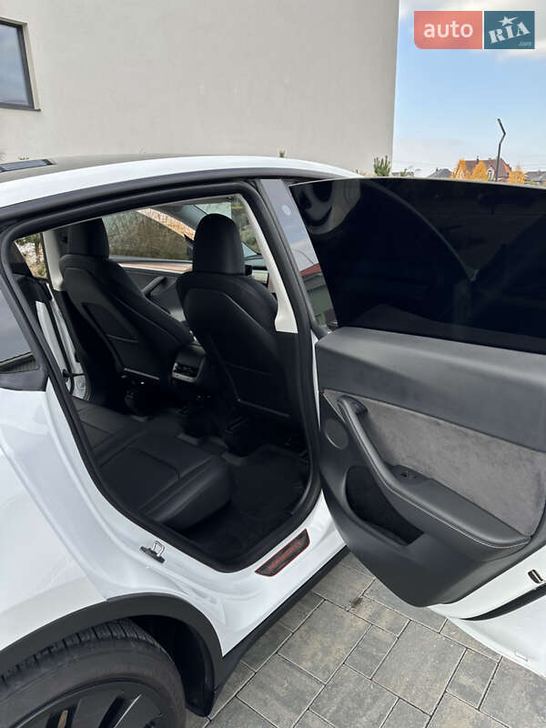 Внедорожник / Кроссовер Tesla Model Y 2023 в Луцке фото 14 Внедорожник / Кроссовер Tesla Model Y 2023 в Луцке
