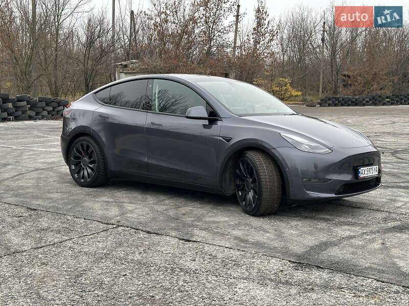 Внедорожник / Кроссовер Tesla Model Y 2021 в Харькове