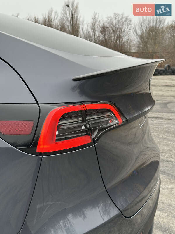 Внедорожник / Кроссовер Tesla Model Y 2021 в Харькове