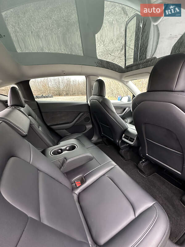 Внедорожник / Кроссовер Tesla Model Y 2021 в Харькове