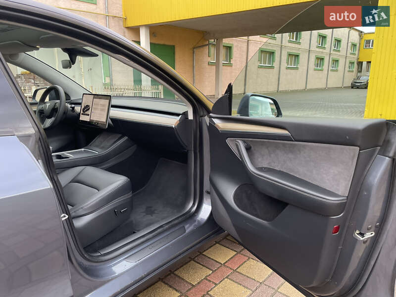 Позашляховик / Кросовер Tesla Model Y 2023 в Стрию фото 53 Позашляховик / Кросовер Tesla Model Y 2023 в Стрию