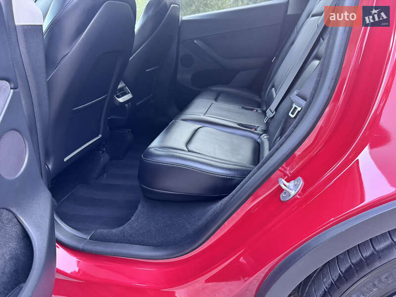 Позашляховик / Кросовер Tesla Model Y 2022 в Львові фото 36 Позашляховик / Кросовер Tesla Model Y 2022 в Львові