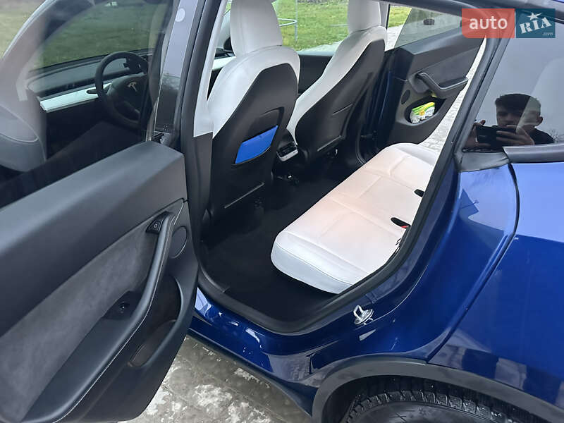 Позашляховик / Кросовер Tesla Model Y 2024 в Копичинці