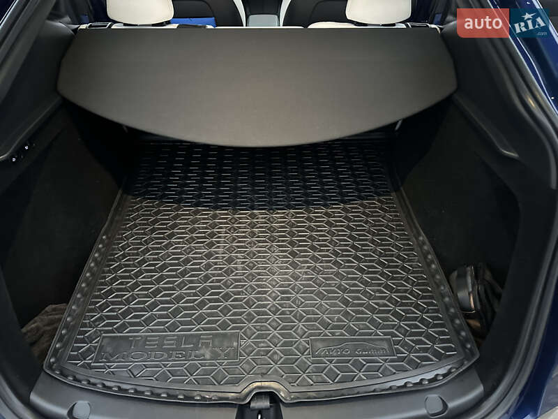 Позашляховик / Кросовер Tesla Model Y 2024 в Копичинці