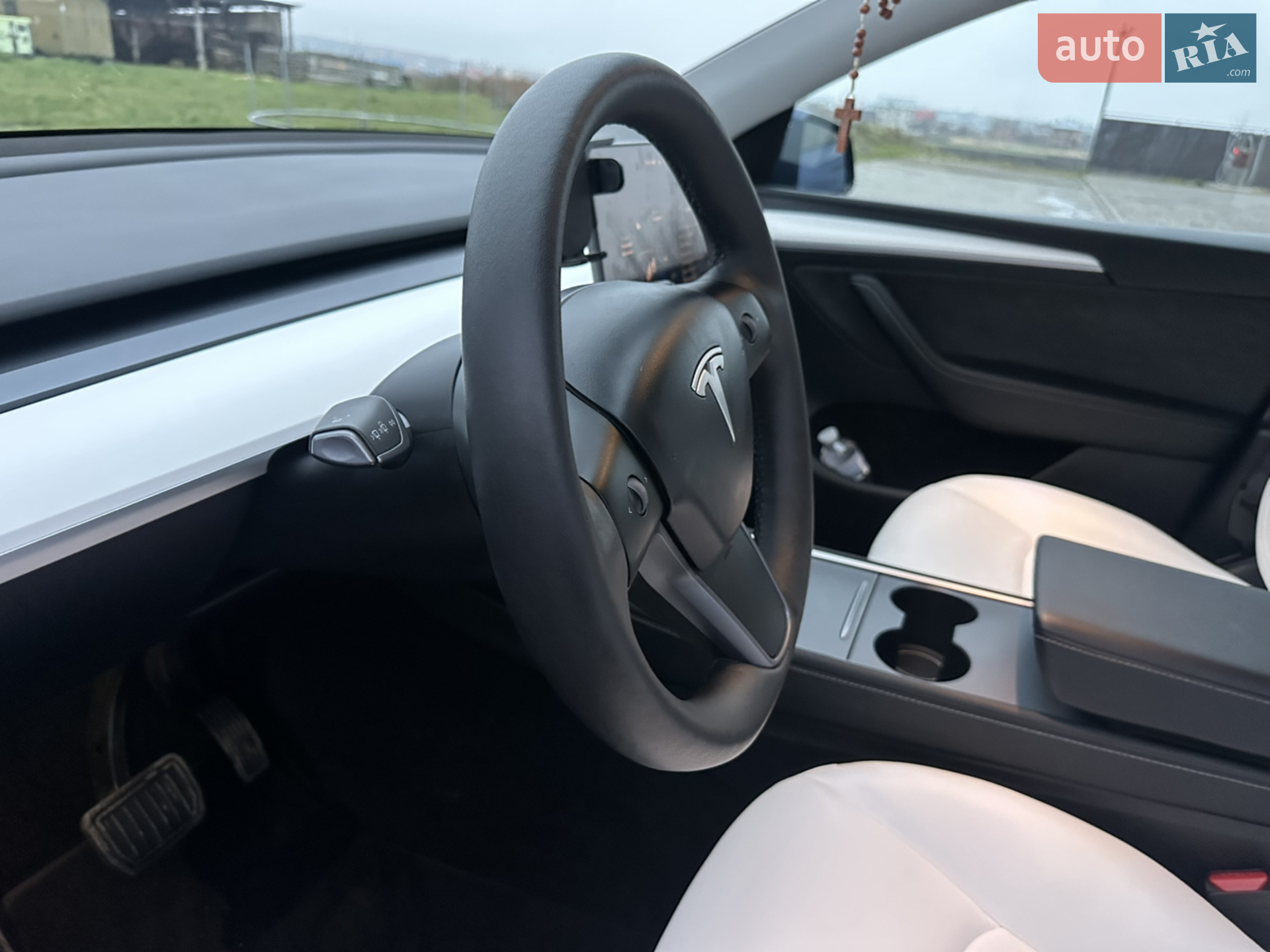 2024 Tesla Model Y - мініатюра 24