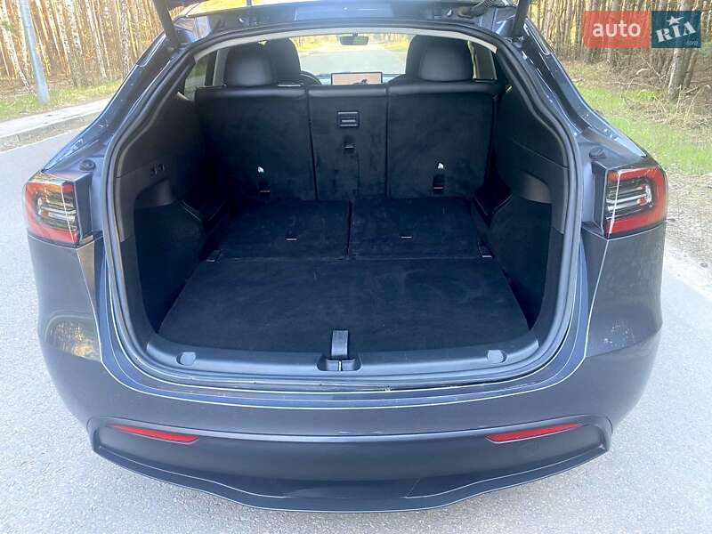 Позашляховик / Кросовер Tesla Model Y 2023 в Києві