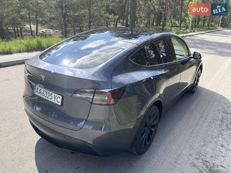 Позашляховик / Кросовер Tesla Model Y 2023 в Києві