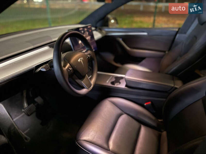 Позашляховик / Кросовер Tesla Model Y 2023 в Києві