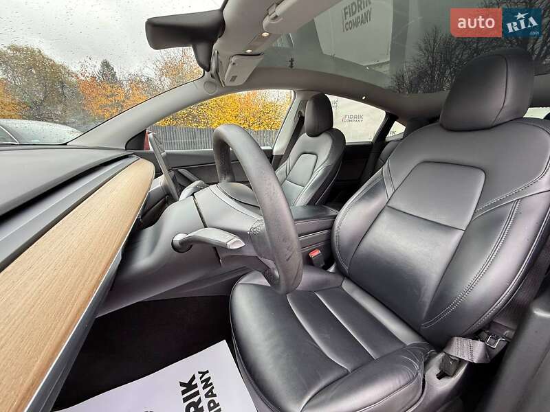 Позашляховик / Кросовер Tesla Model Y 2020 в Луцьку