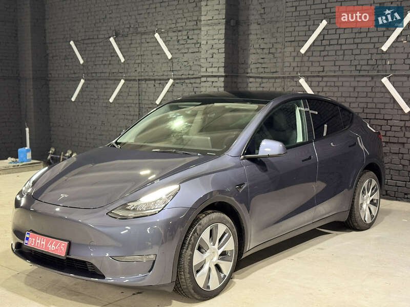 Внедорожник / Кроссовер Tesla Model Y 2023 в Киеве