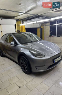 Позашляховик / Кросовер Tesla Model Y 2025 в Києві