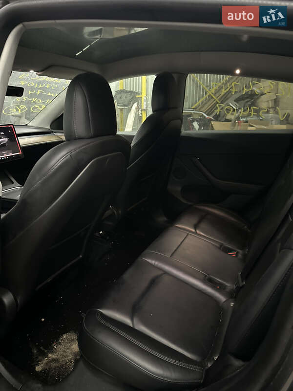 Внедорожник / Кроссовер Tesla Model Y 2022 в Киеве