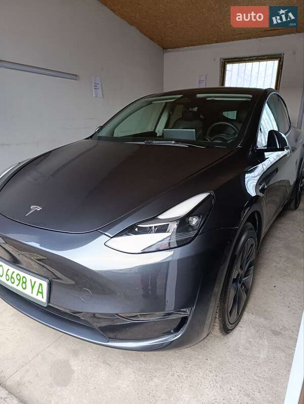Tesla Model Y 2024 Tesla Model Y 2024