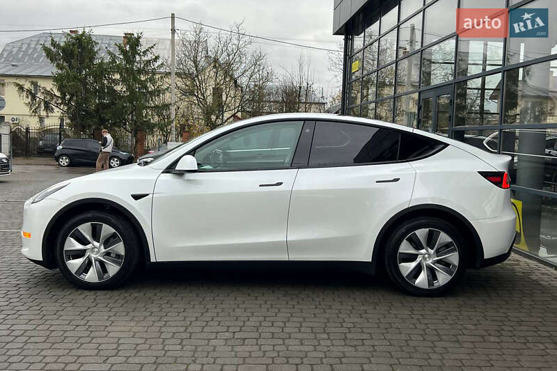 Позашляховик / Кросовер Tesla Model Y 2021 в Івано-Франківську фото 4 Позашляховик / Кросовер Tesla Model Y 2021 в Івано-Франківську