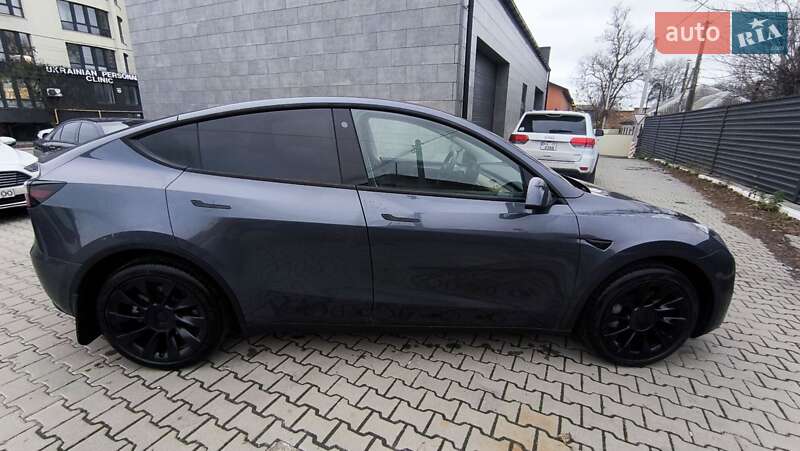 Позашляховик / Кросовер Tesla Model Y 2022 в Києві фото 10 Позашляховик / Кросовер Tesla Model Y 2022 в Києві