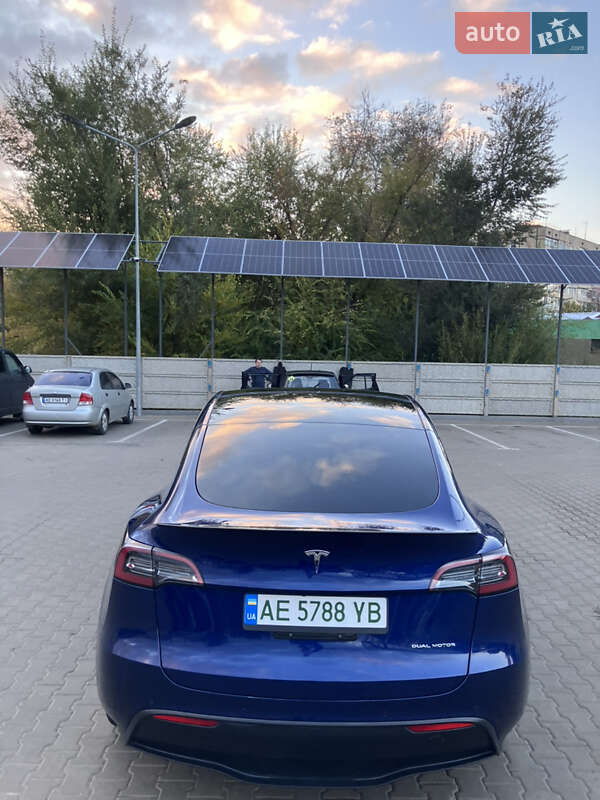 Позашляховик / Кросовер Tesla Model Y 2023 в Кривому Розі