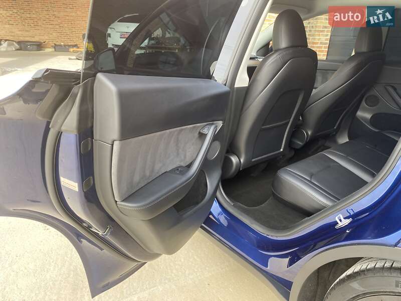Внедорожник / Кроссовер Tesla Model Y 2023 в Луцке фото 21 Внедорожник / Кроссовер Tesla Model Y 2023 в Луцке