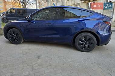 Внедорожник / Кроссовер Tesla Model Y 2024 в Львове