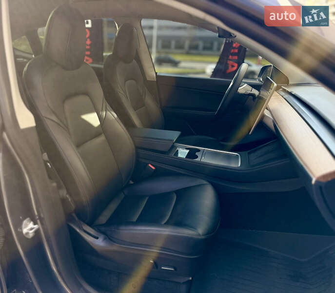 Внедорожник / Кроссовер Tesla Model Y 2022 в Харькове