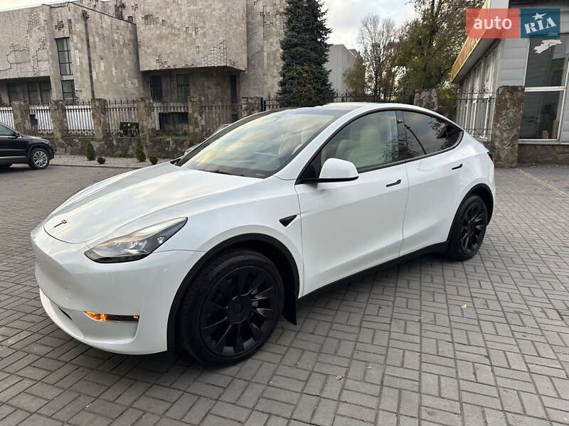 Внедорожник / Кроссовер Tesla Model Y 2023 в Днепре фото 11 Внедорожник / Кроссовер Tesla Model Y 2023 в Днепре