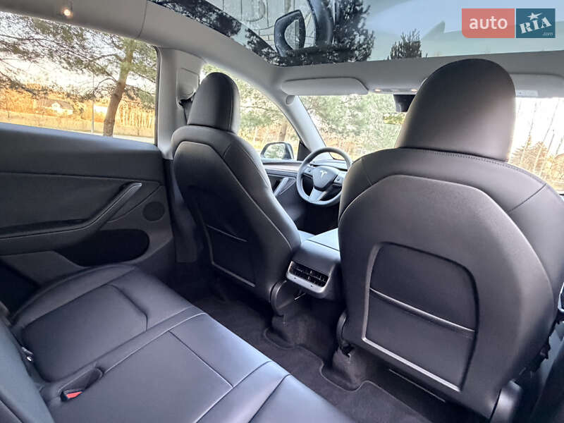 Внедорожник / Кроссовер Tesla Model Y 2024 в Дрогобыче