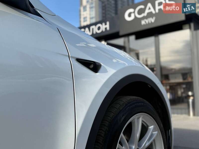 Позашляховик / Кросовер Tesla Model Y 2023 в Києві