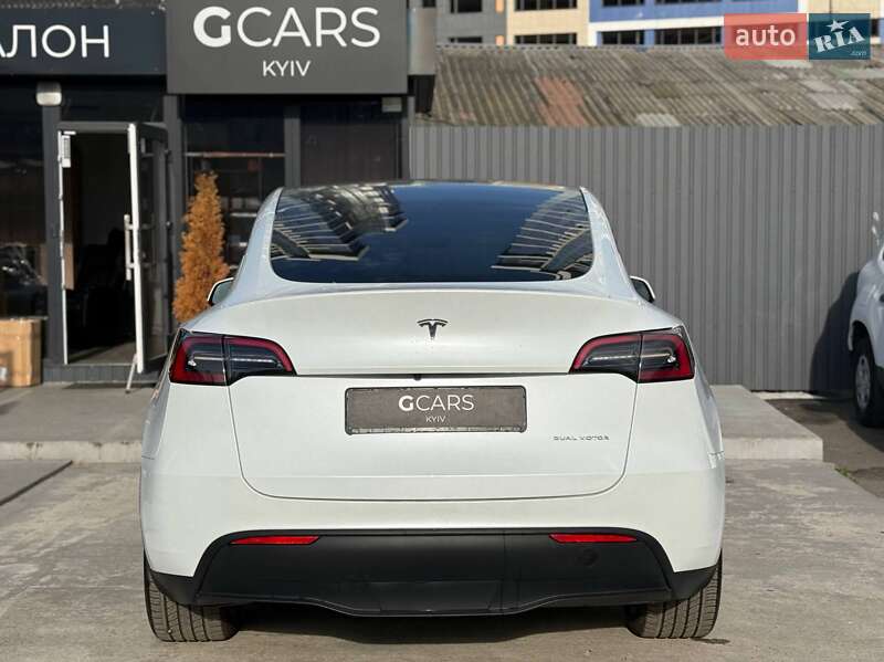 Позашляховик / Кросовер Tesla Model Y 2023 в Києві