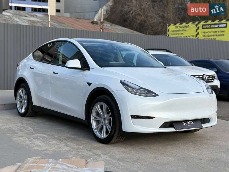 Позашляховик / Кросовер Tesla Model Y 2023 в Києві