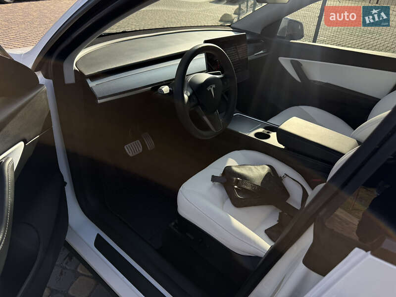 Позашляховик / Кросовер Tesla Model Y 2022 в Вінниці фото 27 Позашляховик / Кросовер Tesla Model Y 2022 в Вінниці