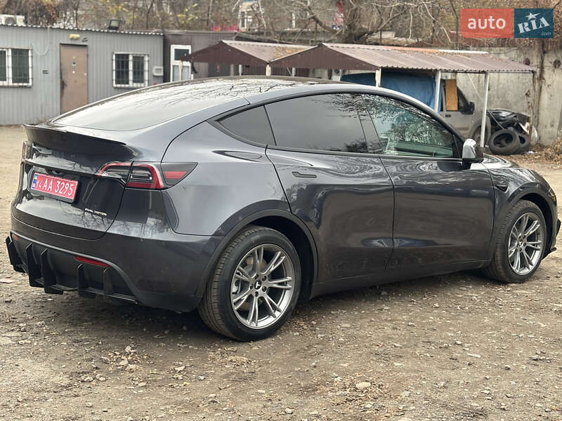 Внедорожник / Кроссовер Tesla Model Y 2024 в Киеве фото 8 Внедорожник / Кроссовер Tesla Model Y 2024 в Киеве