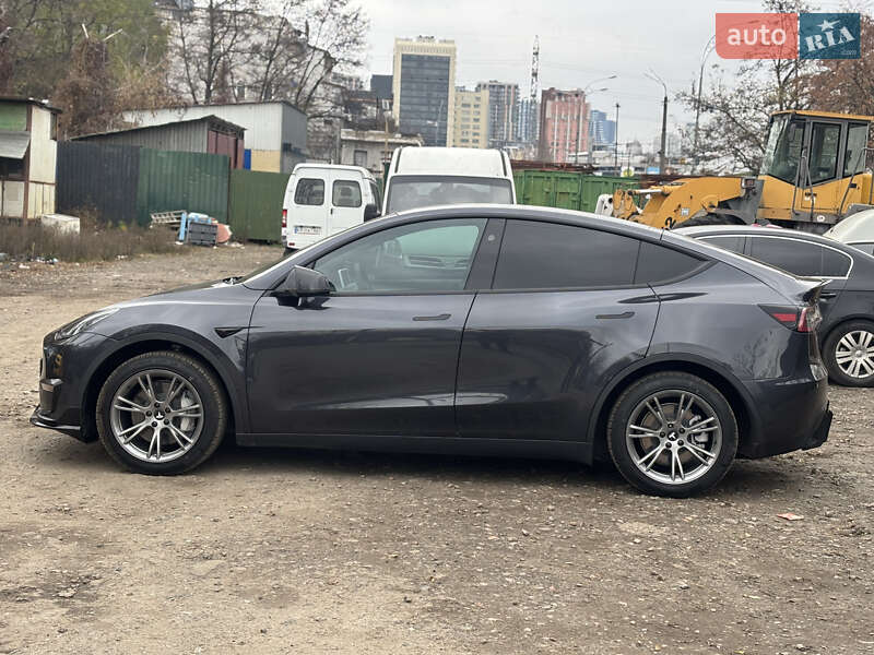 Внедорожник / Кроссовер Tesla Model Y 2024 в Киеве фото 13 Внедорожник / Кроссовер Tesla Model Y 2024 в Киеве