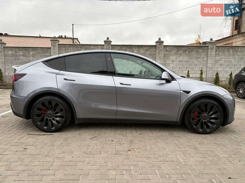 Внедорожник / Кроссовер Tesla Model Y 2024 в Ровно фото 5 Внедорожник / Кроссовер Tesla Model Y 2024 в Ровно