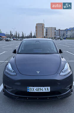 Позашляховик / Кросовер Tesla Model Y 2023 в Кам'янець-Подільському
