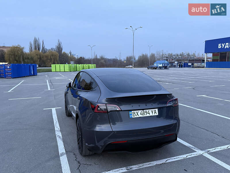 Внедорожник / Кроссовер Tesla Model Y 2023 в Каменец-Подольском