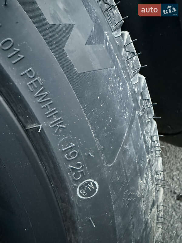 Внедорожник / Кроссовер Tesla Model Y 2023 в Каменец-Подольском